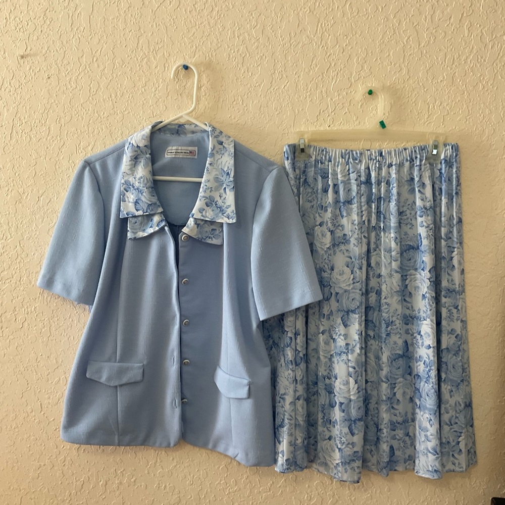 Blue Short Sleeve Blazer and Skirt Set